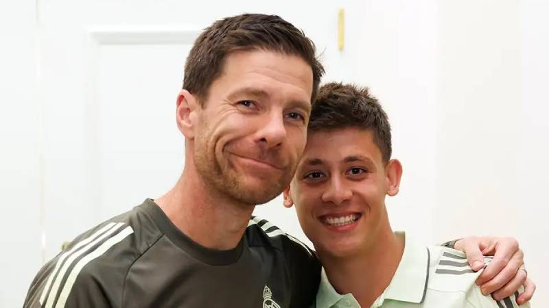 Xabi Alonso Arda Güler ile Premier Lig yolunda